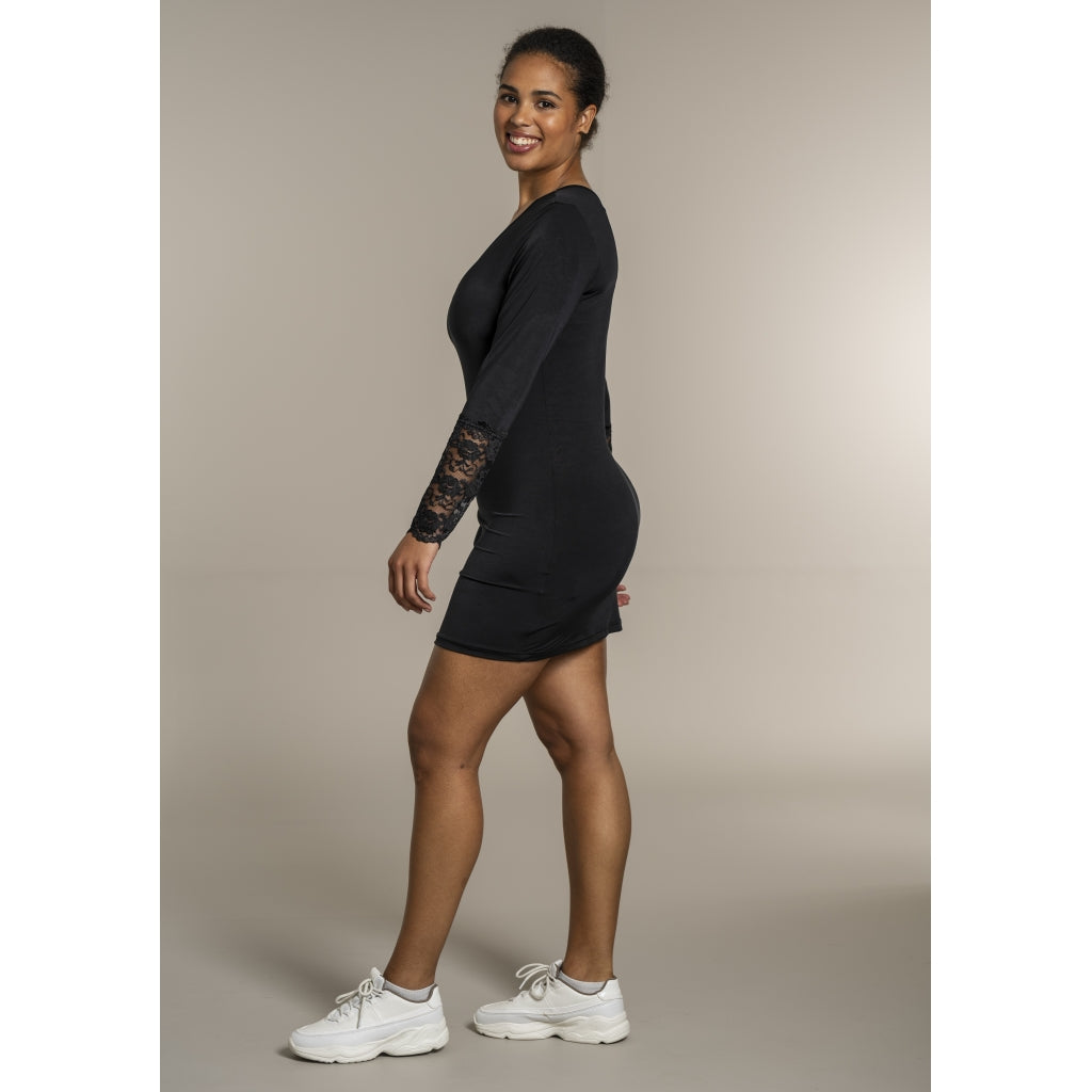 Sandgaard Bluse med blonde ærmer Top Black