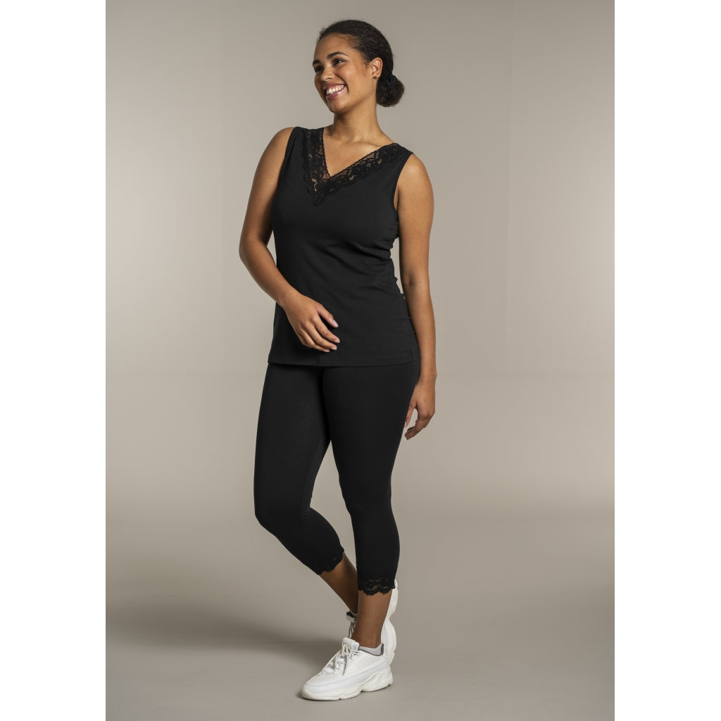 Sandgaard Top med V-hals og bomuld Top Black
